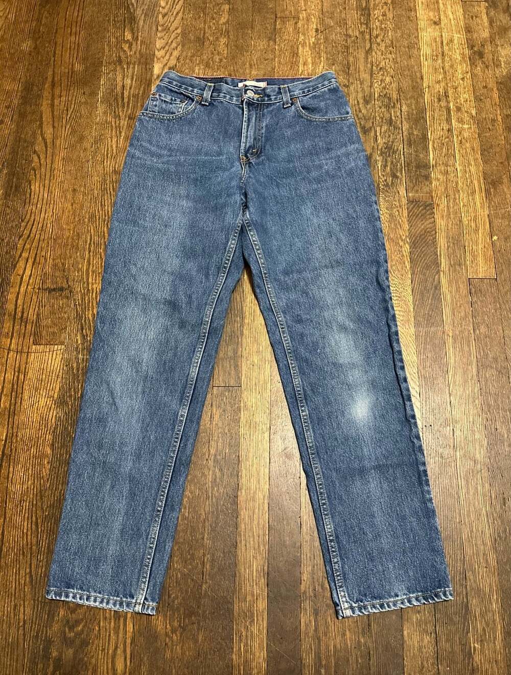 Vintage Y2K Levi's 550 Relaxed Tapered Blue Denim Jeans Women's Size 6M